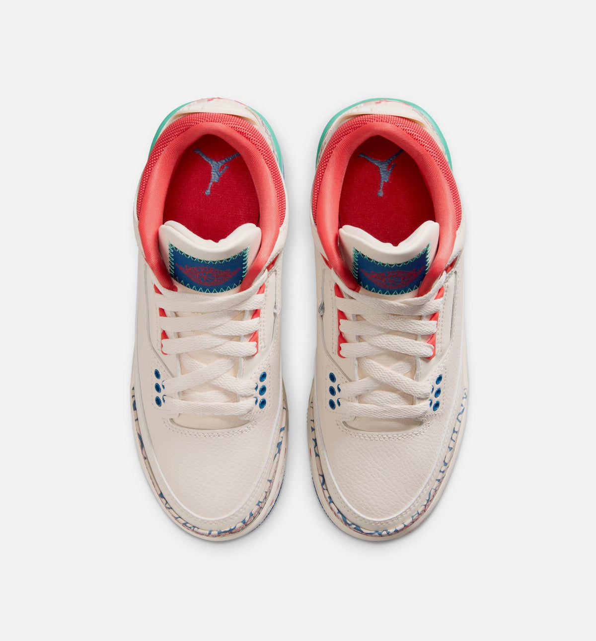 Air Jordan 3 Retro Play Your Way – Grade School Lifestyle Shoe in Chalk/Track Red/True Blue/Kinetic Green